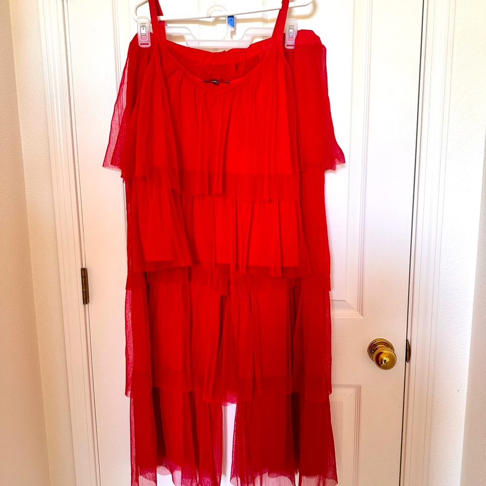 beautiful red set top and pants